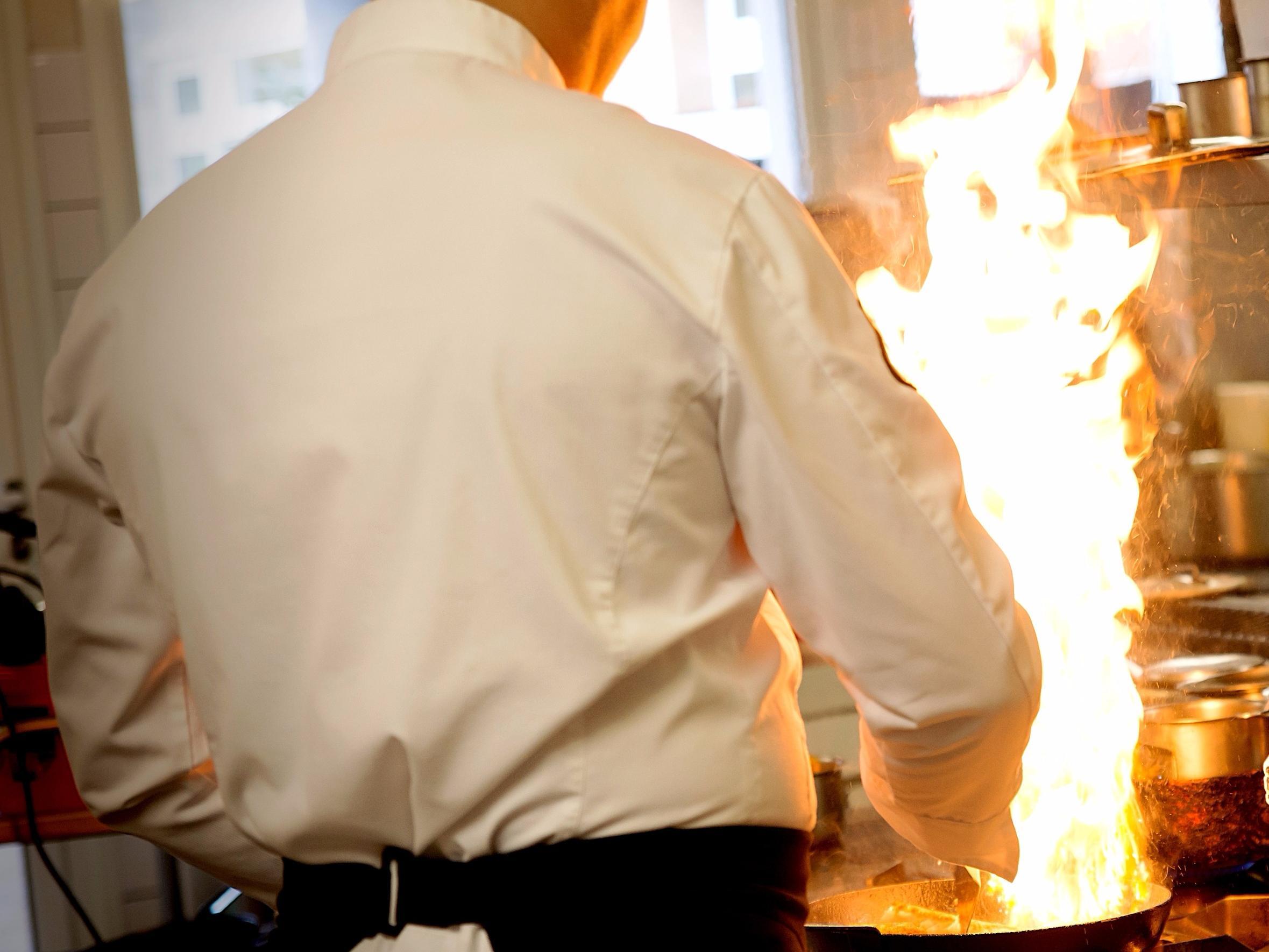 מונטמוריון Logis Hotel De France Restaurant Le Lucullus מראה חיצוני תמונה