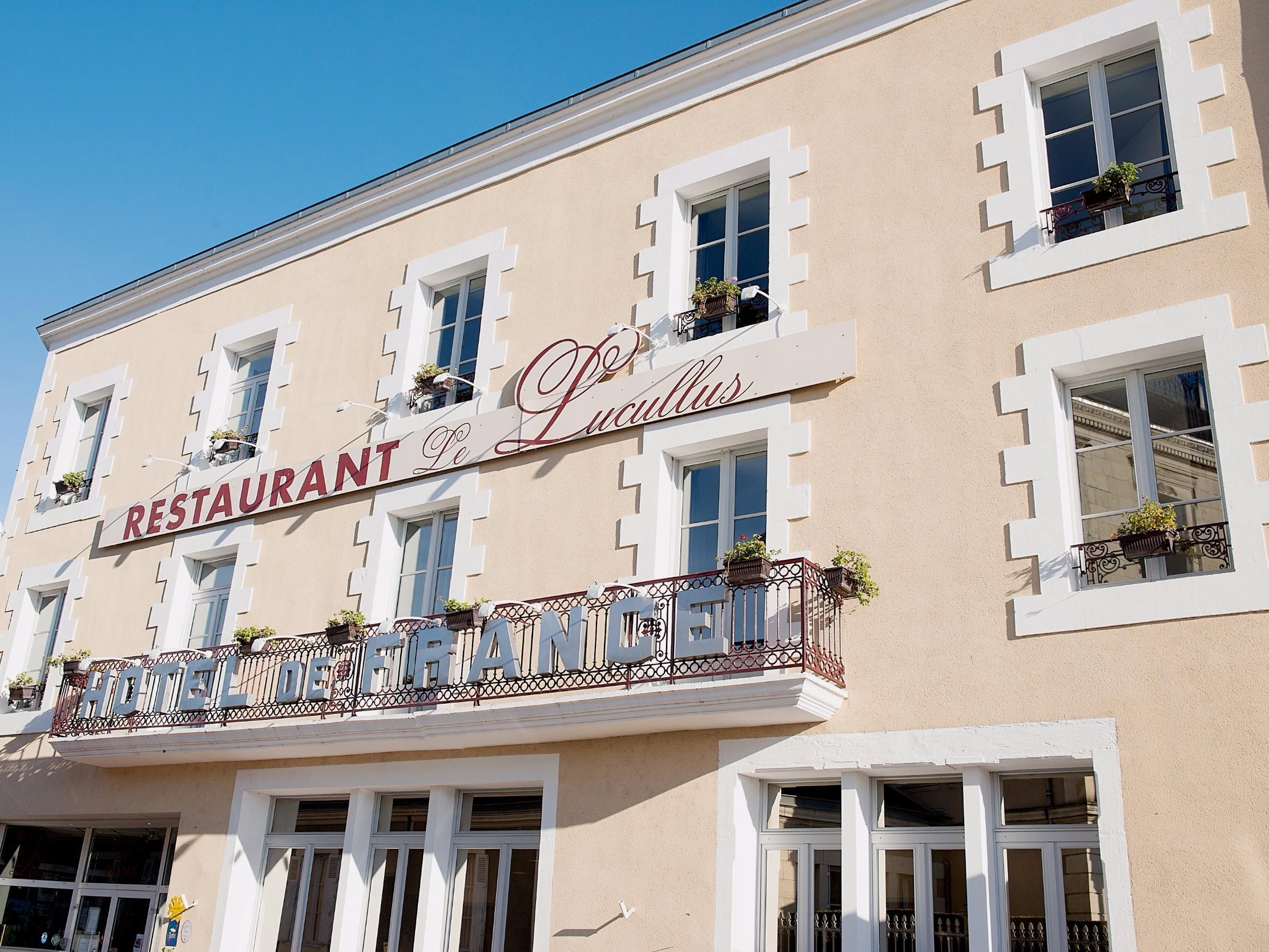 מונטמוריון Logis Hotel De France Restaurant Le Lucullus מראה חיצוני תמונה