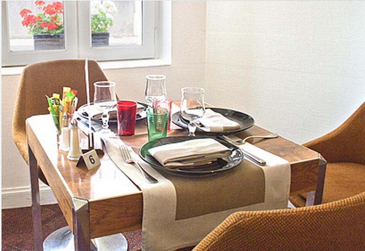 מונטמוריון Logis Hotel De France Restaurant Le Lucullus מראה חיצוני תמונה